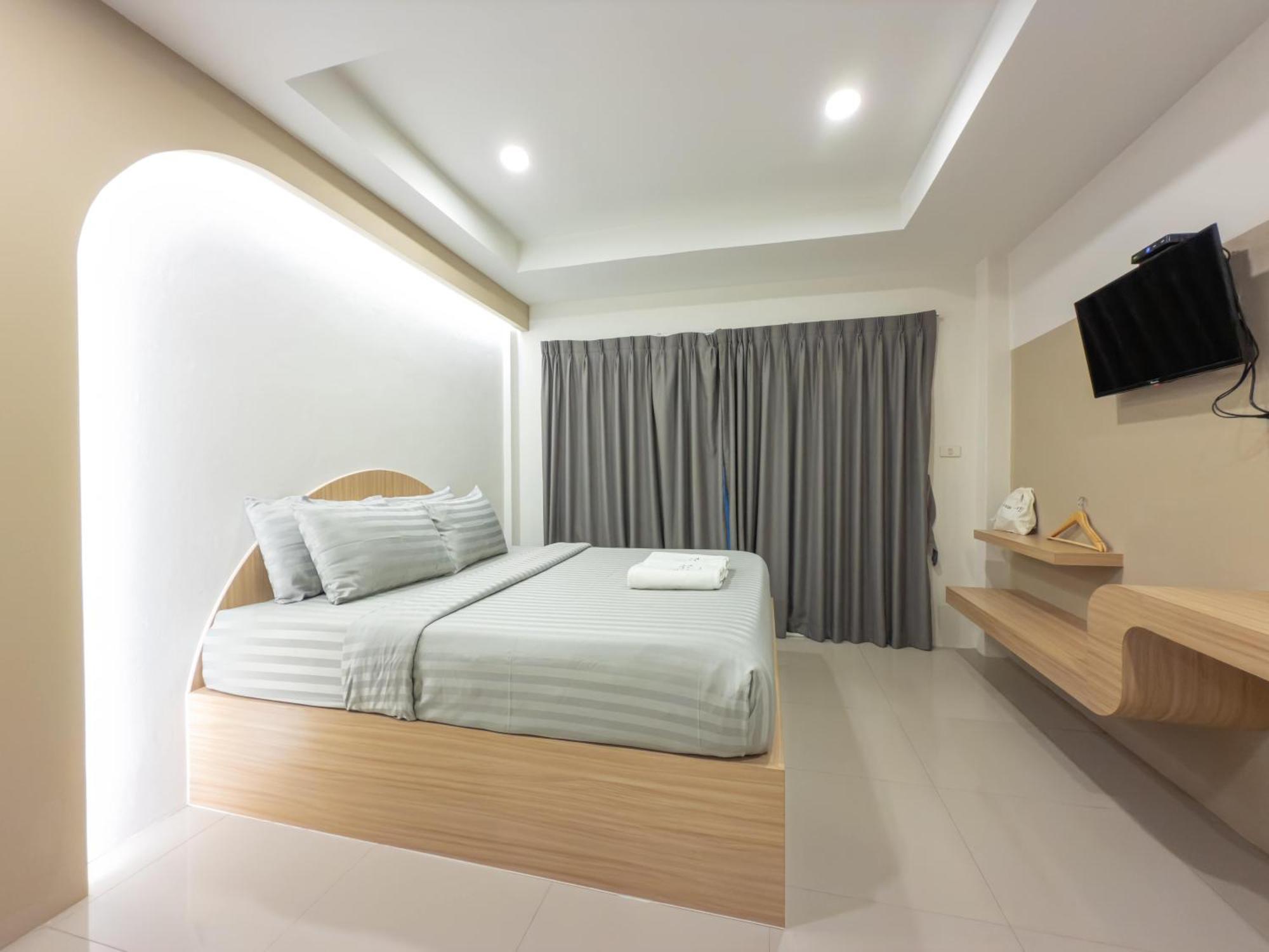 The Seathru Koh Larn Hotel Pattaya Eksteriør billede